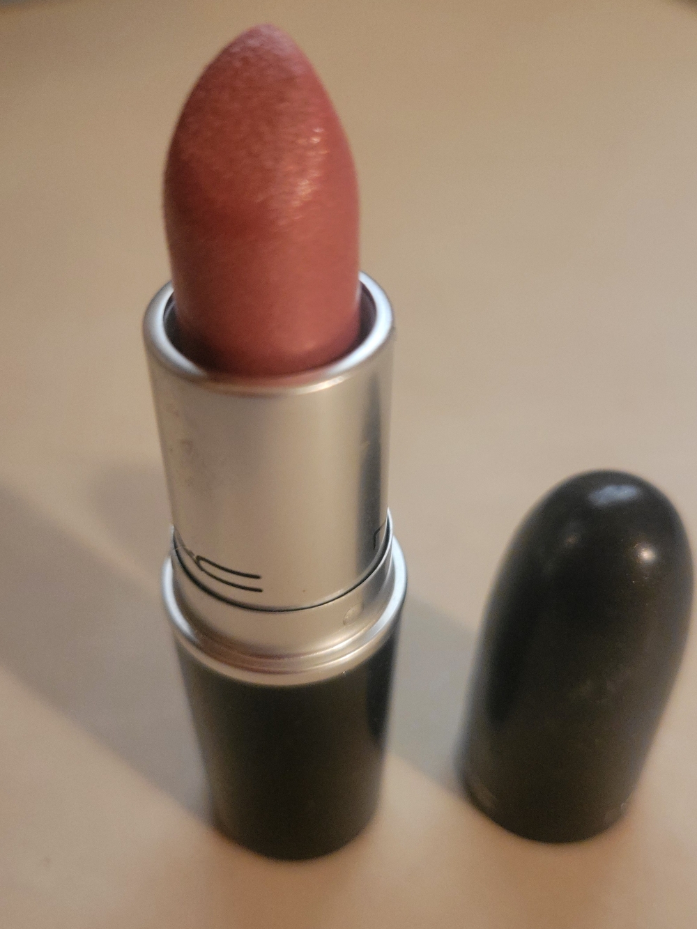 MAC LIPSTICK - METALLIC ROSE DIPPED - PRE-OWNED